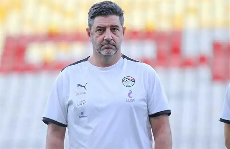 طلعت يوسف: اتحاد الكرة لم يكن يقيل فيتوريا لولا السوشيال ميديا
