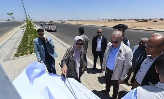 وزير الإسكان يؤكد أهمية تطوير شبكة طرق شرق القاهرة لتسهيل الوصول للعاصمة الإدارية