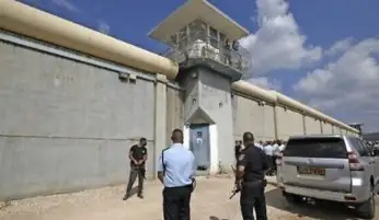 وفاة أسير فلسطيني في سجون إسرائيل محكوم عليه بالسّجن المؤبد 11 مرة