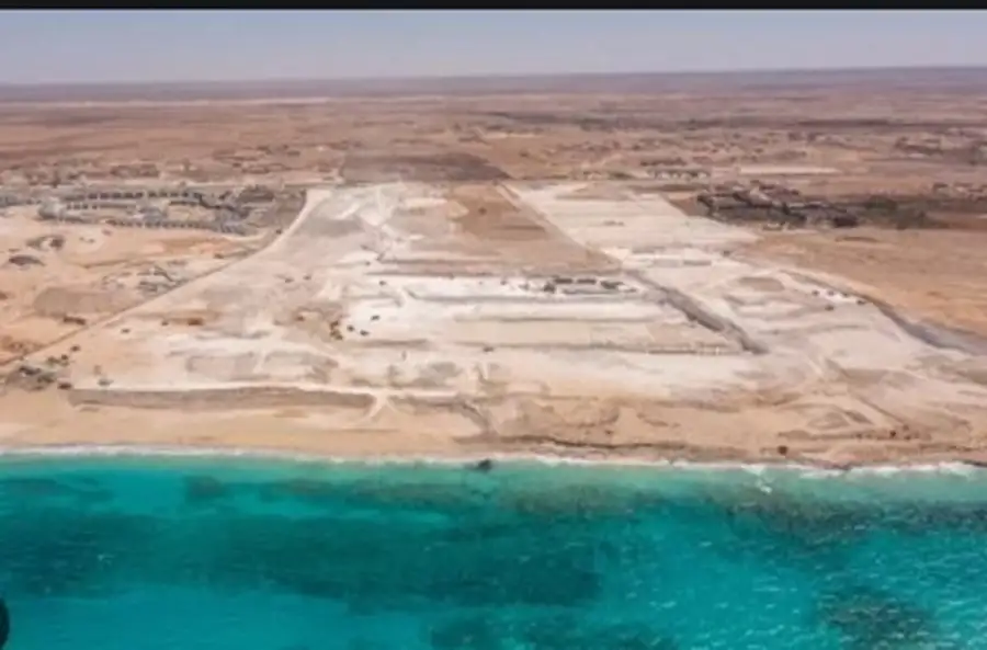 أرض رأس الحكمة بيع أم حق استغلال؟ نائب وزير الإسكان يوضح