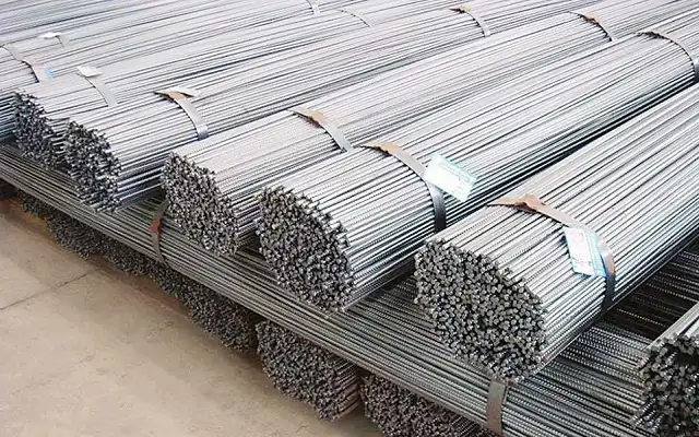 شركة حديد عز تتماشى مع اتجاهات السوق وتخفض أسعارها بـ7020 جنيها للطن