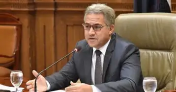 رئيس محلية النواب ينتقد الحكومة لعدم تحقيق مستهدفات تقنين وضع اليد