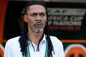 إيتو يعلن رحيل سونج عن تدريب منتخب الكاميرون