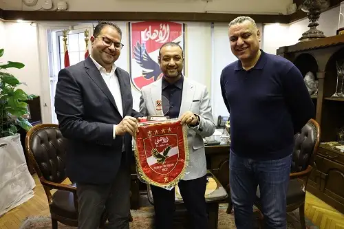 الأهلي يستقبل نائب رئيس نادي مضر السعودي