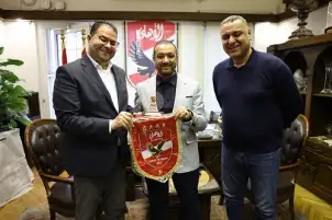 الأهلي يستقبل نائب رئيس نادي مضر السعودي