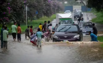 مقتل 26 شخصا بسبب الأمطار الغزيرة في باكستان