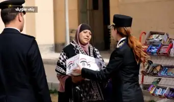 الداخلية توزع عبوات غذائية بالمجان على الأسر الأكثر احتياجا بالمحافظات