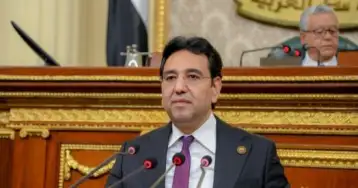 النائب أيمن محسب: قرار البنك المركزي يساهم في كبح التضخم واستقرار سوق النقد