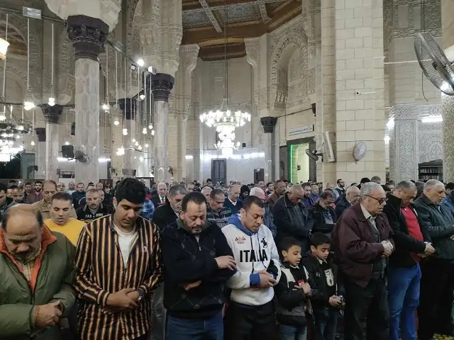 وزير الأوقاف: إقبال كبير من المصلين على صلاة التراويح