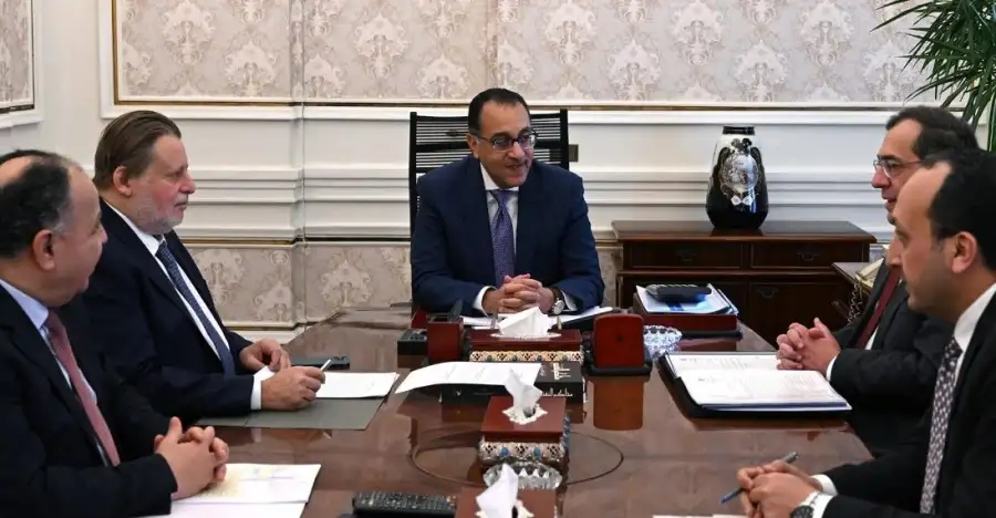 الحكومة تبدأ سداد مستحقات الشركاء الأجانب في المشروعات البترولية