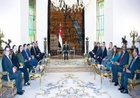 السيسي يستقبل وفدا من مجلس النواب الأمريكي ويؤكد مجددا رفض مصر أية مساعي لتهجير الفلسطينيين