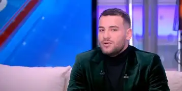 مسلم: عندي شهوة كبيرة للمال.. محدش هيعملك حساب من غير فلوس!‏