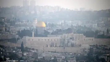 استخبارات الحرس الثوري الإيراني تصدر بيانا تحذيريا بشأن دعم إسرائيل في الفضاء الافتراضي