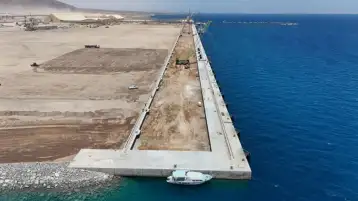 النقل: تقدم العمل بالمحطة متعددة الأغراض بميناء سفاجا