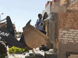 الإسكان: استرداد 9587 مترا بالسويس الجديدة..وإزالة مخالفات بناء بالشروق وزايد وبني سويف الجديدة