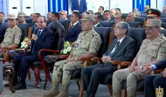 الرئيس السيسي: الناس ممكن تقول إنتو بتصرفوا كتير ليه.. هو إحنا عندي خيار تاني؟