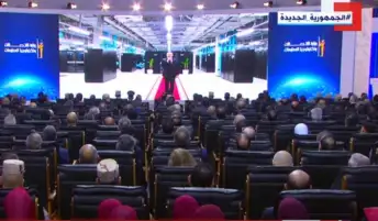 الرئيس السيسي يوجه نصيحة لأولياء الأمور عن تعليم أبنائهم: حتى تكون مصر غنية
