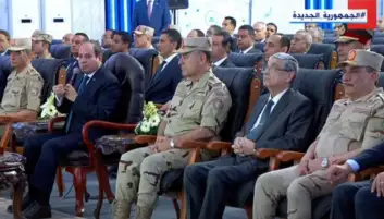 الرئيس السيسي يناقش وزيري الصحة والاتصالات حول قاعدة البيانات بالمستشفيات: هتكلف كام؟