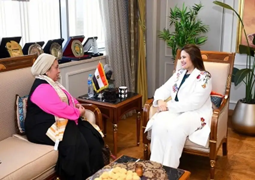 وزيرة الهجرة تلتقي رئيسة الجالية المصرية بأيرلندا للوقوف على آخر مستجدات أوضاع الجالية واحتياجاتهم
