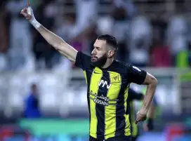 الكشف عن موقف بنزيما من المشاركة في مباريات اتحاد جدة لنهاية الموسم