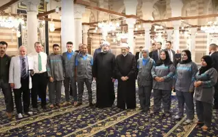 شيخ الأزهر يزور مسجد السيدة زينب ويشيد بتطويره
