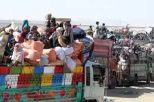 عاجل...ترحيل 3500 مهاجر أفغاني من إيران وباكستان