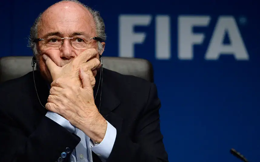 بلاتر: تنظيم مصر لكأس العالم يعتمد على الأصوات العربية