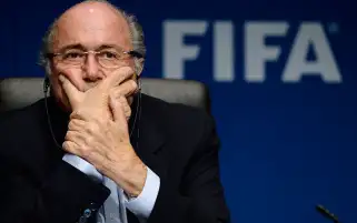 بلاتر: تنظيم مصر لكأس العالم يعتمد على الأصوات العربية
