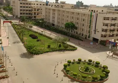 مشاجرة بالأسلحة البيضاء بين طالبات في كلية التربية الرياضية داخل جامعة الزقازيق
