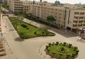 مشاجرة بالأسلحة البيضاء بين طالبات في كلية التربية الرياضية داخل جامعة الزقازيق