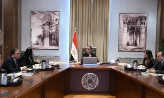 رئيس الوزراء يستعرض ملفات عمل وأنشطة المجلس القومي للمرأة