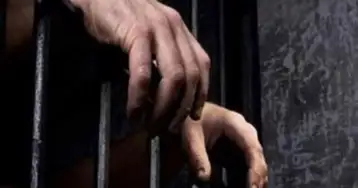 المؤبد لـ4 متهمين بسرقة طالب تحت تهديد السلاح في الإسكندرية