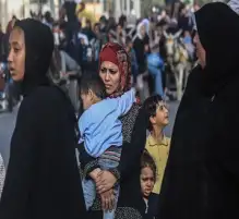 إصابات جراء إطلاق قوات الاحتلال النار على خيام النازحين في مواصي رفح الفلسطينية