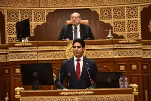 أشرف صبحي يشيد بدراسة أبو هشيمة.. ووزارة الاتصالات تعد مشروع قانون لإدارة وتداول البيانات