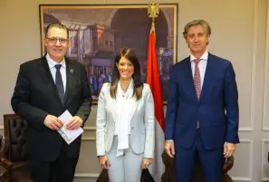 المشاط: تطوير سياسات الاقتصاد الكلي بهدف دفع جهود التنمية وزيادة الاستثمارات في الصحة والتعليم
