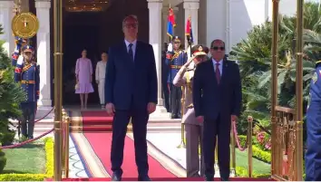 الرئيس السيسي يستقبل نظيره الصربي بقصر الاتحادية