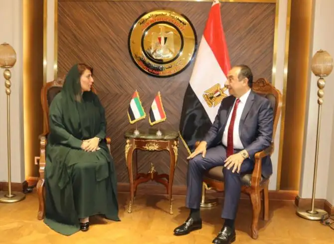 وزير قطاع الأعمال العام يستقبل سفيرة الإمارات بالقاهرة لبحث تعزيز التعاون