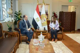 وزيرة التنمية المحلية تلتقي نائب رئيس مجلس إدارة جمعية الأورمان لبحث التعاون المشترك في العمل الخدمي والأهلي