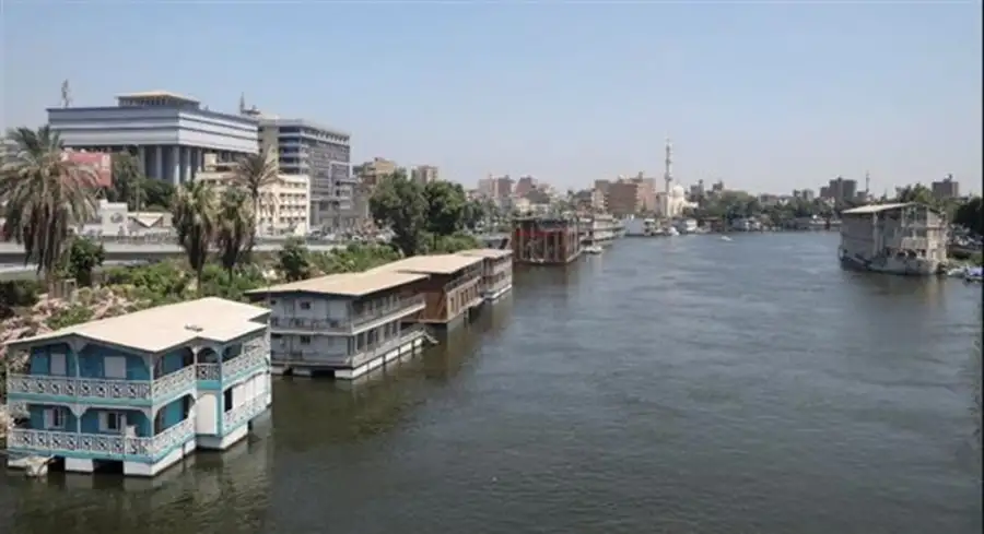 كشف ملابسات جنوح عوامة متواجدة بنهر النيل أسفل كوبرى سمنود الملاحي بالغربية