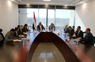 الزراعة والكهرباء تبحثان دعم وتطوير تشغيل مزارع الدواجن