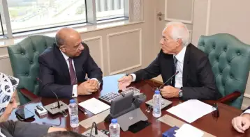 وزير الكهرباء يبحث مستجدات مشروع الربط الكهربائي بين مصر واليونان