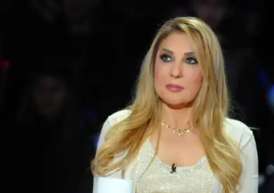 نادية الجندي: أعود قريبًا بعمل فني مميز.. وفخورة بإنجازات بلدي
