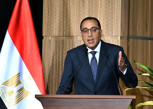 رئيس الوزراء يزور مدينة رأس الحكمة ويلتقي عددا من شيوخ المنطقةطباعةطباعة
