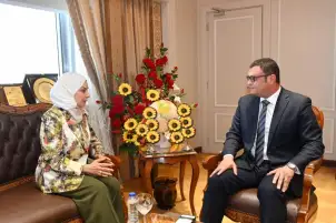 سفيرة البحرين تؤكد رغبة المملكة في الاستفادة من التجربة العمرانية المصرية