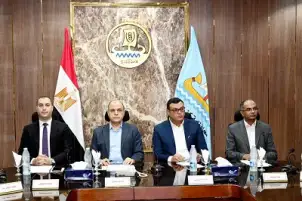 وزير الإسكان: ضغط معدلات تنفيذ مشروعات المياه والصرف لسرعة تشغيلها لخدمة المواطنين
