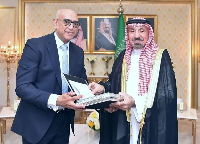 القنصل العام المصري في جدة وأمير منطقة نجران يبحثان سبل تعزيز التعاون بمجال الاستثمار