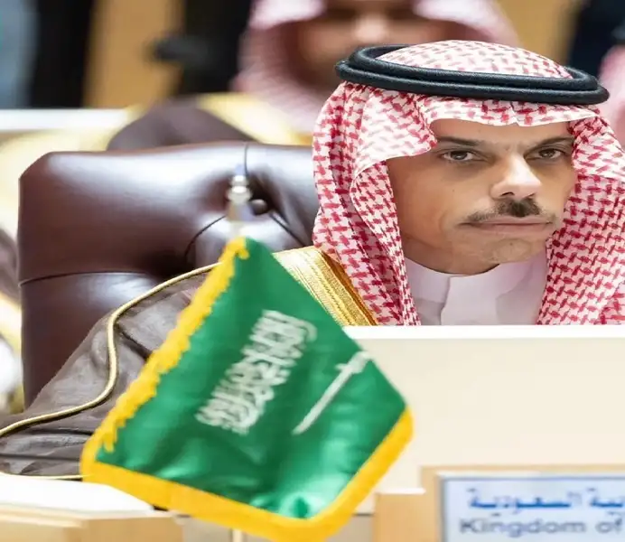 وزير الإسكان ورئيس "شركة العاصمة" يتابعان موقف منظومة مياه الشرب والصرف الصحى بالعاصمة الإدارية الجديدة