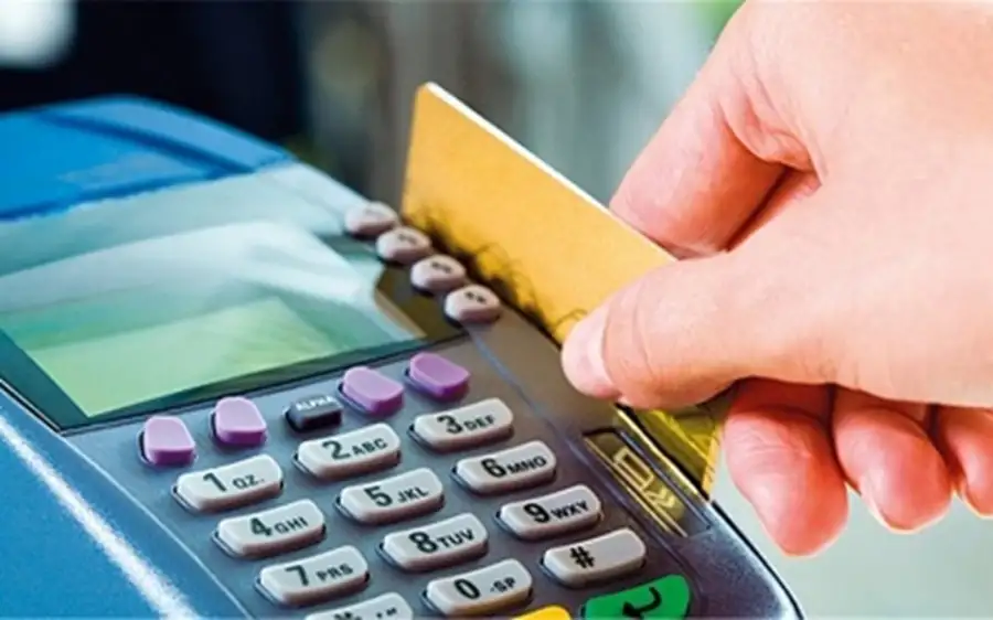 الحكومة تنفي حذف أي مواطن يمتلك إنترنت أرضي أو أكثر من نوع هاتف محمول من الدعم التمويني