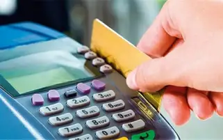 الحكومة تنفي حذف أي مواطن يمتلك إنترنت أرضي أو أكثر من نوع هاتف محمول من الدعم التمويني