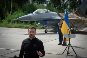 زيلينسكي: لم أحصل على إذن لاستخدام أسلحة بعيدة المدى ضد روسيا